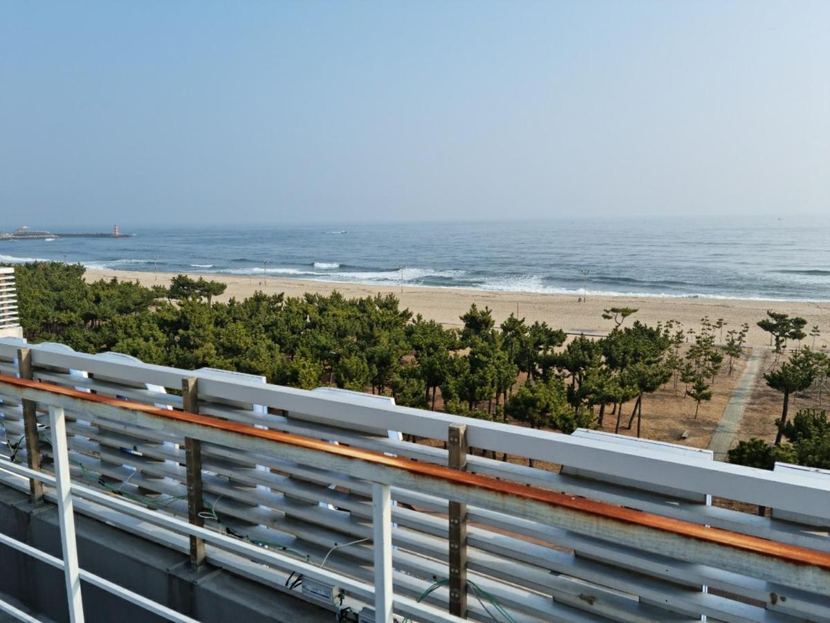 Pine Beach Yangyang Exterior foto