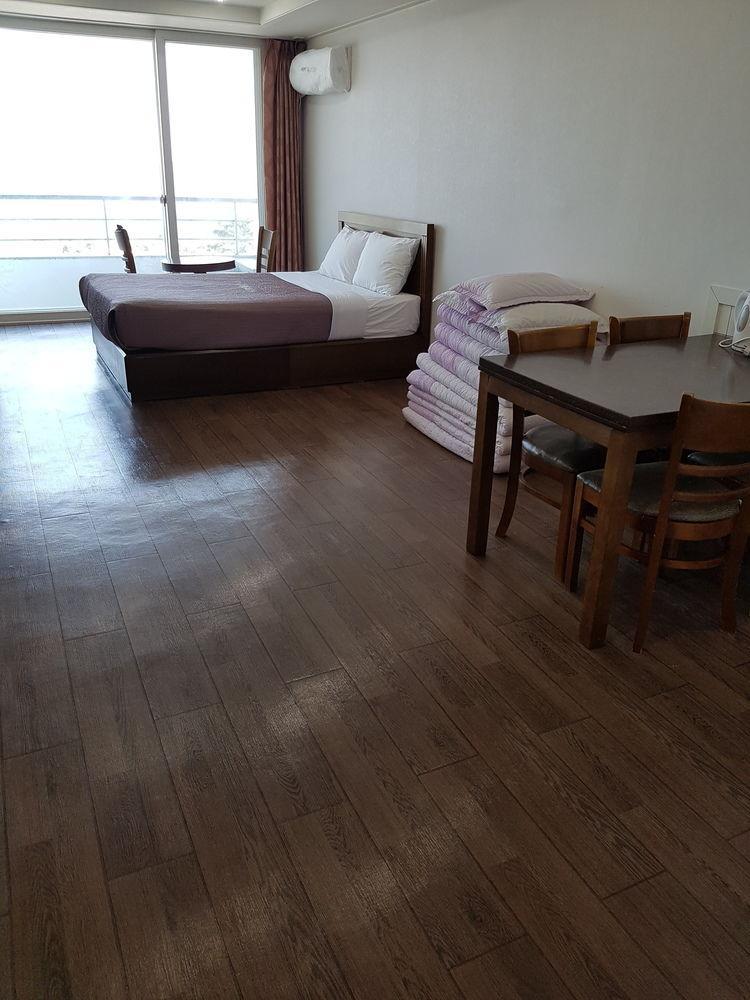 Pine Beach Yangyang Exterior foto