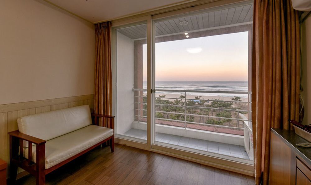 Pine Beach Yangyang Exterior foto
