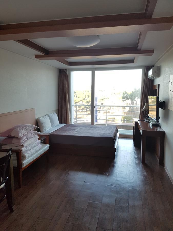 Pine Beach Yangyang Exterior foto